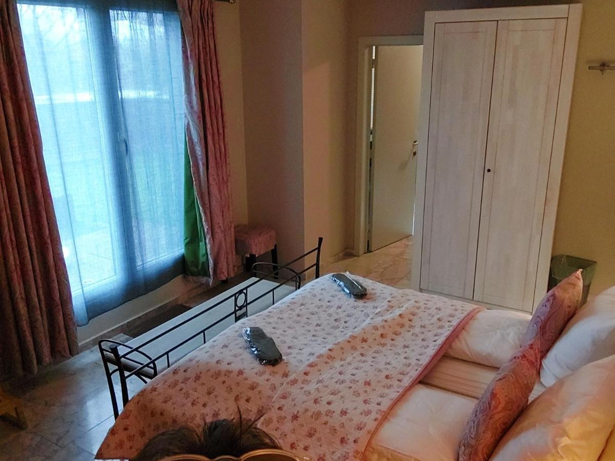 Hotel Golden Dragon Дессел Экстерьер фото